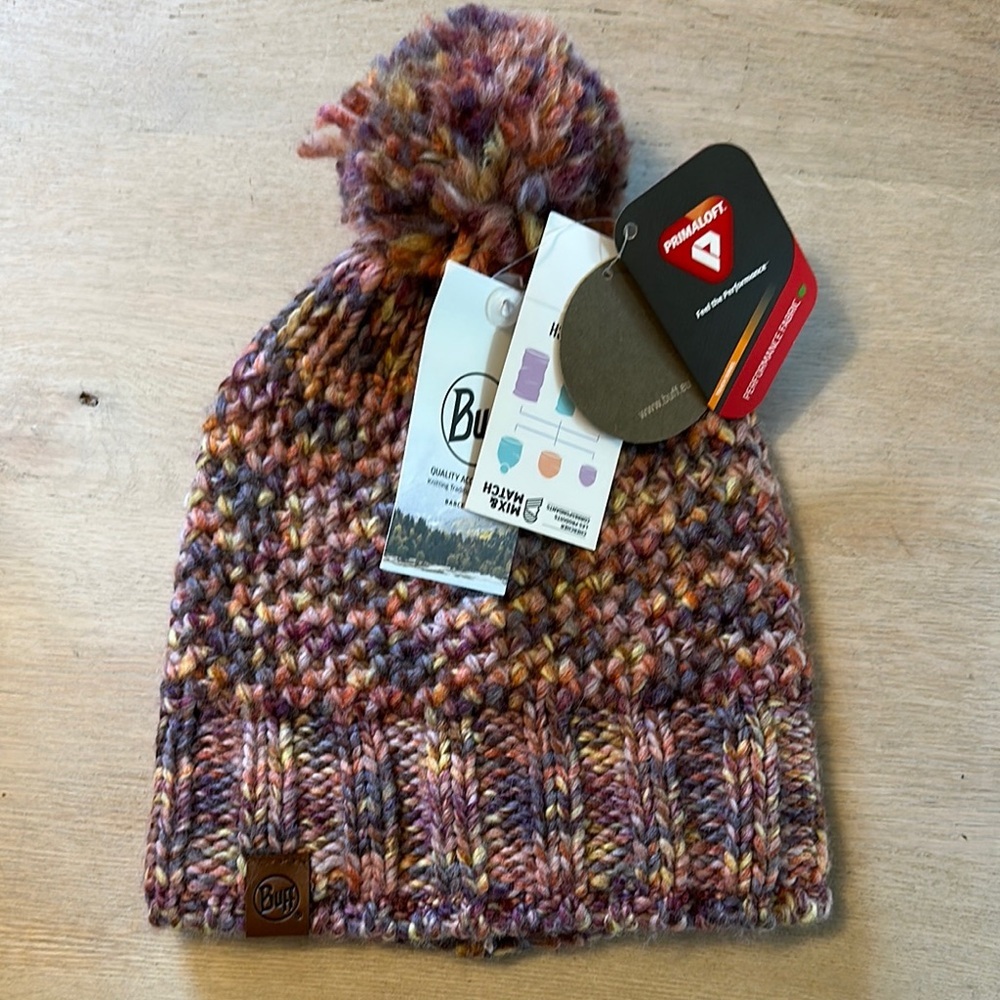 BUFF | Red and Pink Chunky Knit Pom-Pom Hat